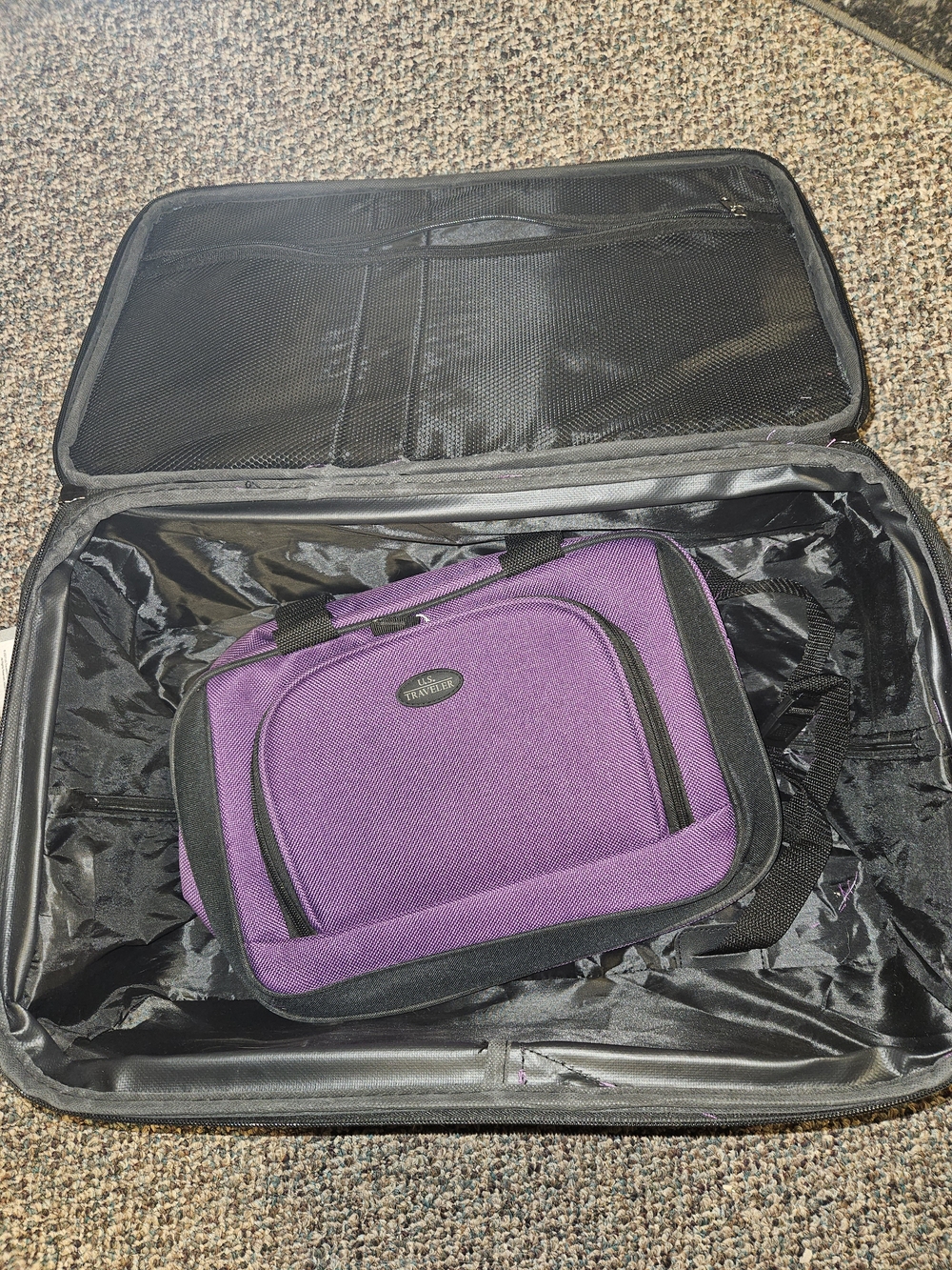 U.S. Traveler US5600 Rio 21" Carry-On Upright Carry-On Travel Tote NWT Purple - Picture 7 of 12